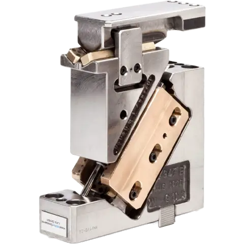 Shora zavěšené klínové jednotky